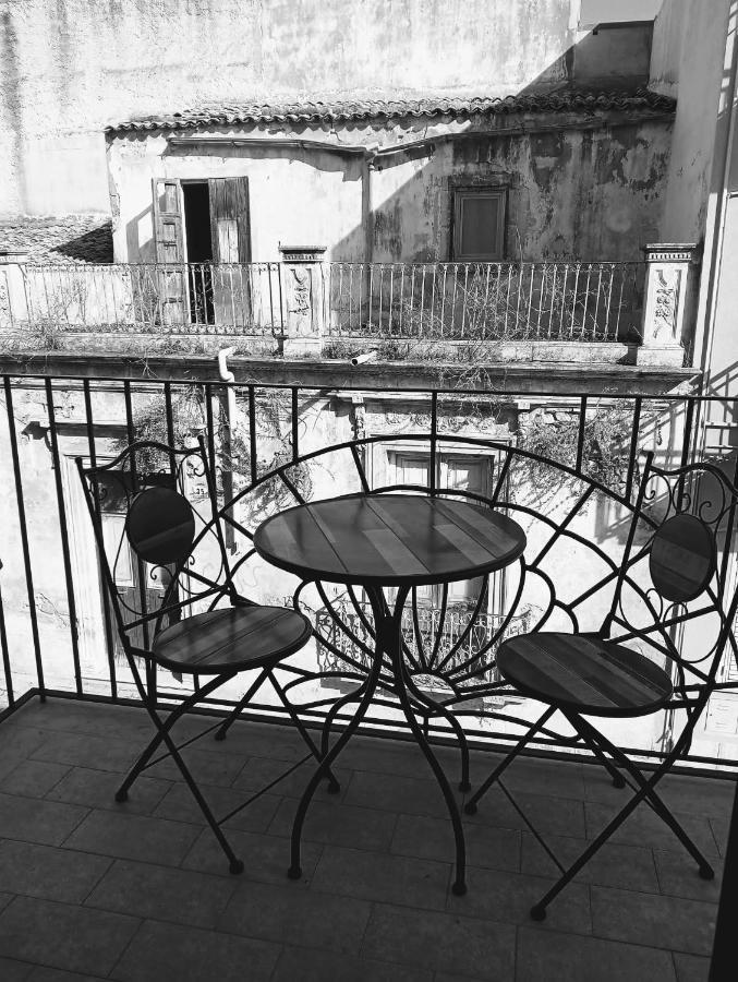 Sciulidda Casa Vacanze Avola Luaran gambar